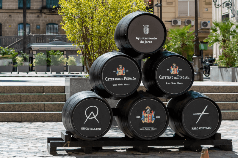 Svarta-fat-på-torget-i-Jerez