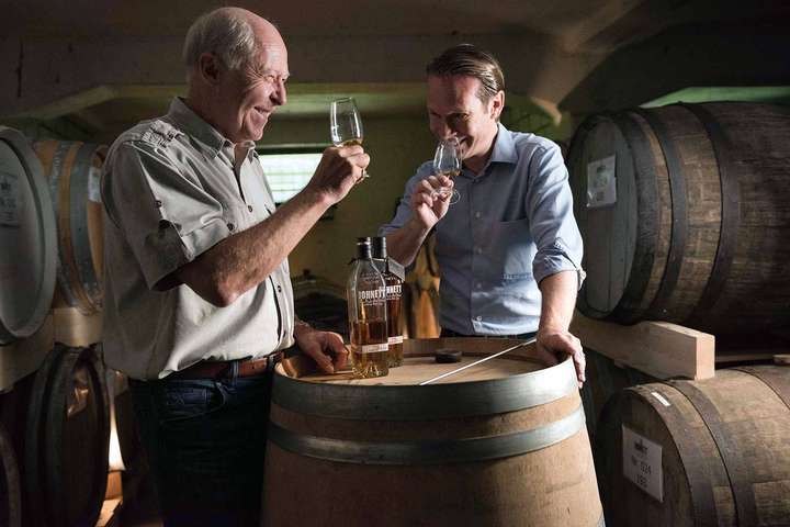 csm_Lagerung-Reifung-Familie-Etter-c-pr-1920_fe2ea96340