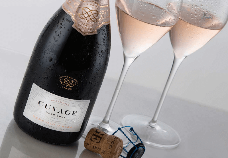 Cuvage rosé med glas